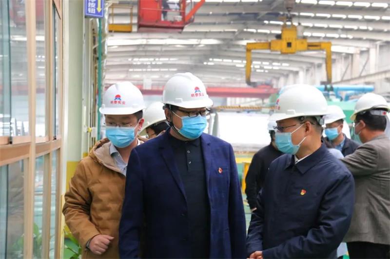 郑州市委党史学习教育第六巡回指导组到郑州尊龙人生就是博ag旗舰厅参观调研